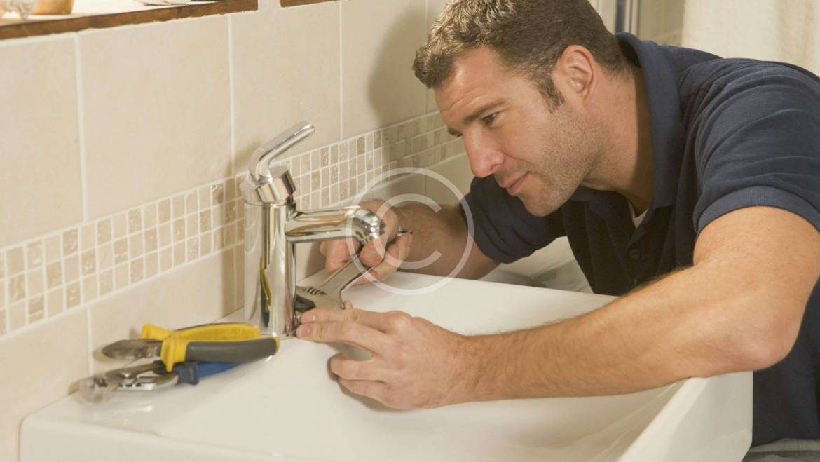 Got a leaking? Hire an experienced plumber
